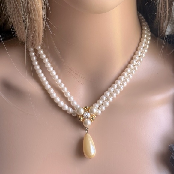 Beautiful TwoPearl Strands Choker. - Picture 1 of 11